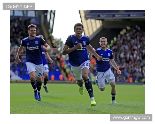 伯明翰俱乐部宣布签约新球员并调整阵容为新赛季备战