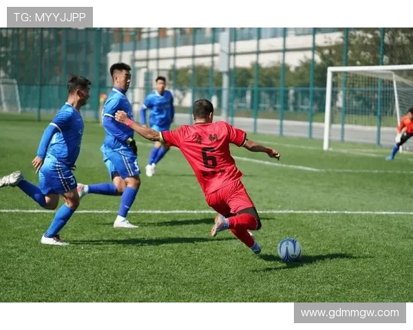 世界杯预选赛激战正酣 中国男足迎来关键之战 目标冲击明年国际大赛资格