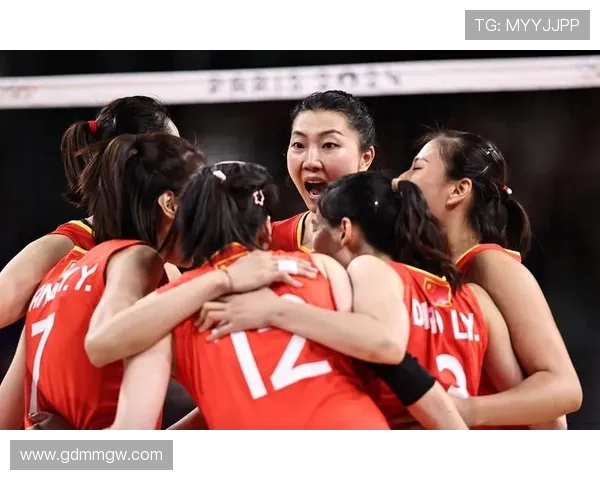 中国女排逆转战胜美国 获得国际排球锦标赛冠军 展现强大实力