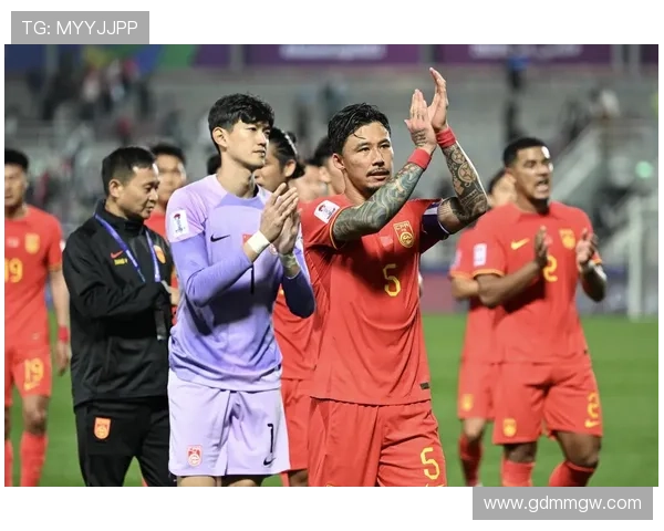 国足鏖战亚洲杯再遇劲敌全队誓言逆转命运冲击八强梦想