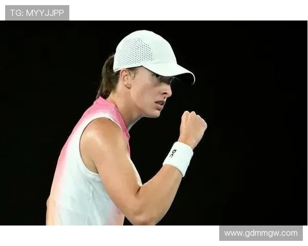 网球历史新篇章 澳网冠军赛上演惊天逆转 赛季最精彩决战拉开帷幕