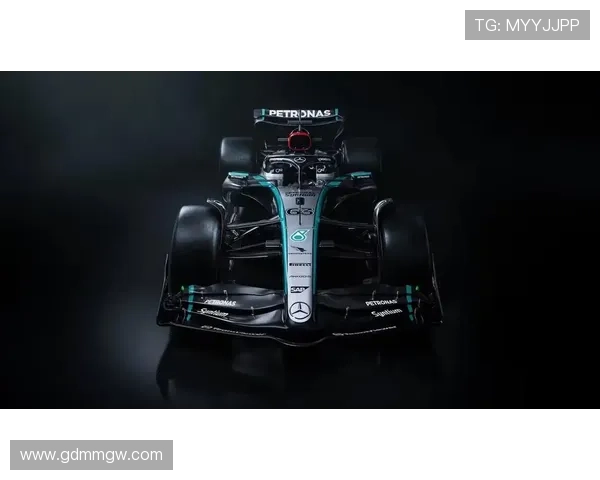 F1新赛季车队变动引发冠军争夺格局全面重塑趋势显现备受关注