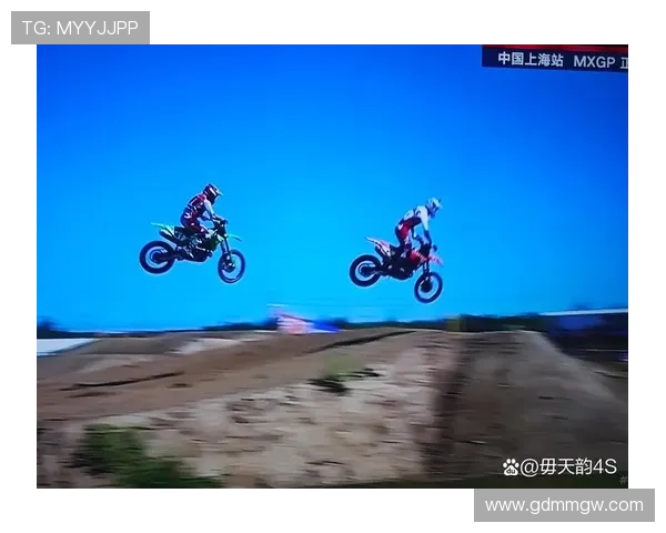 摩托车大奖赛最新动态：2025赛季冠军争夺战激烈 赛场内外风云变幻