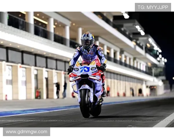 MotoGP赛季焦点转移车手争冠格局与新规影响解析前景观察