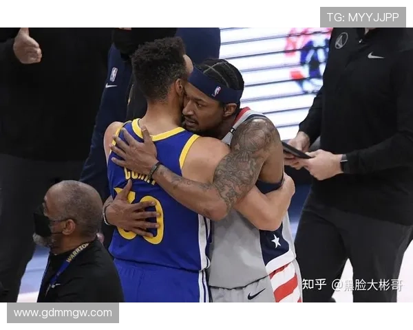 NBA新赛季风云再起巨星对决交易流言引爆联盟格局变化新篇章程