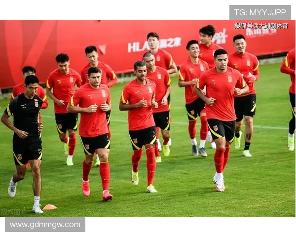 国足新帅首秀告捷年轻阵容展现进攻活力引热议备战世预赛球迷信心回暖 国足新帅首秀告捷年轻阵容展现进攻活力引热议备战世预赛球迷信心回暖
