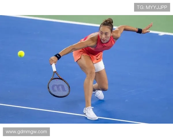 新赛季网球巡回赛全面开打 名将复出新星崛起引爆全球球迷热议战局变化